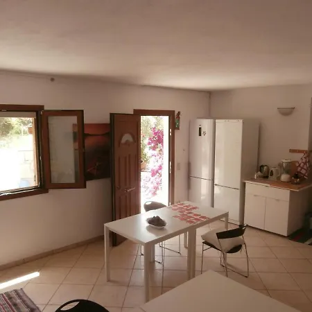 Villa Miriana Aliki Деревянный коттедж *