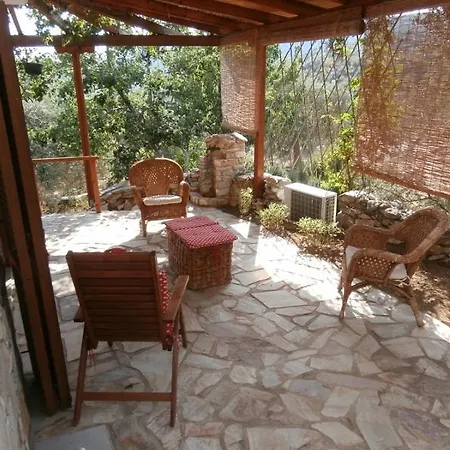 Деревянный коттедж Villa Miriana Aliki