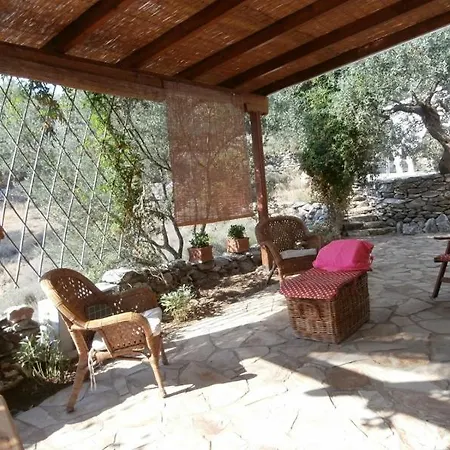 Деревянный коттедж Villa Miriana Aliki *